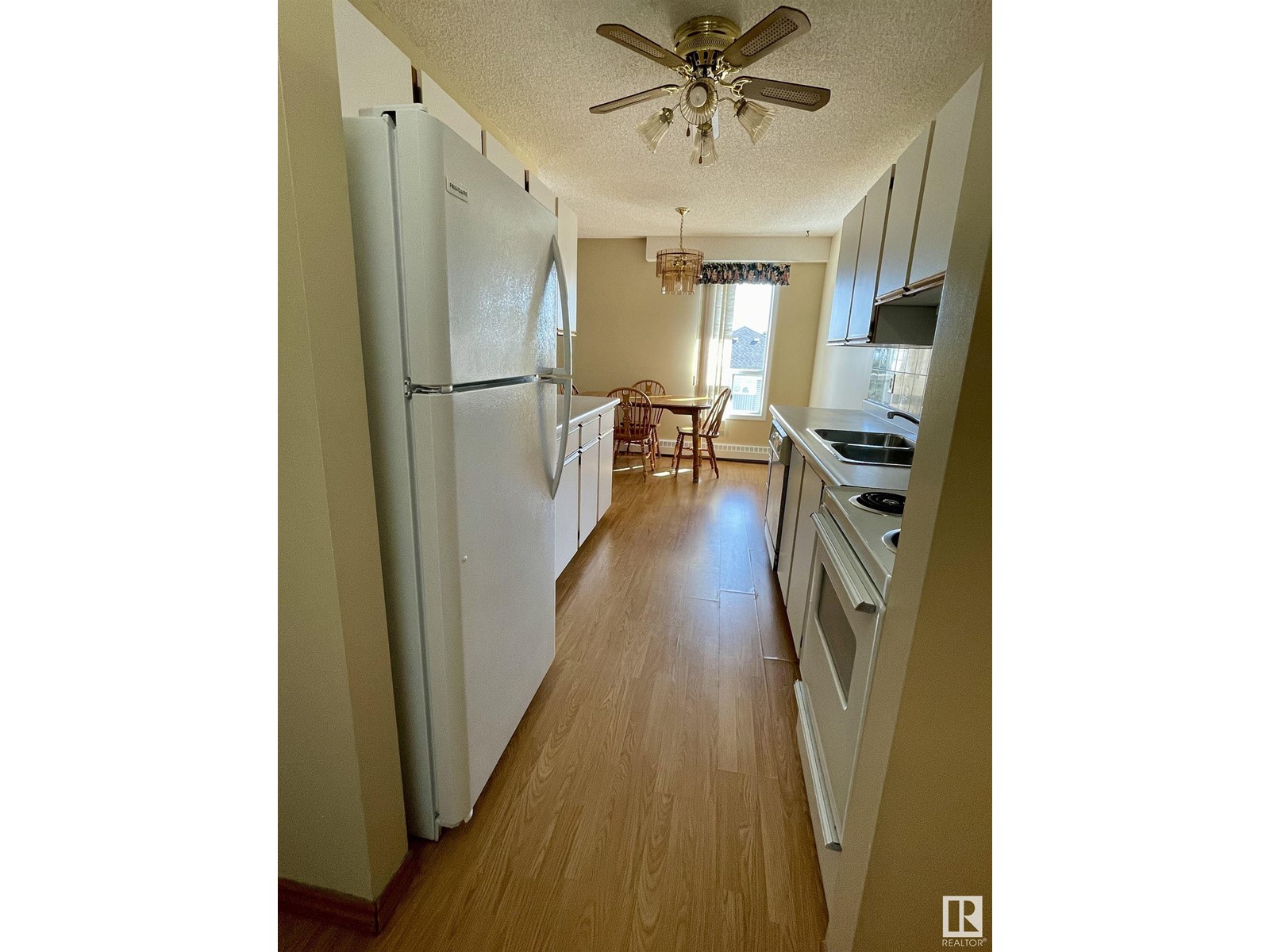 #306 4812 51 AV