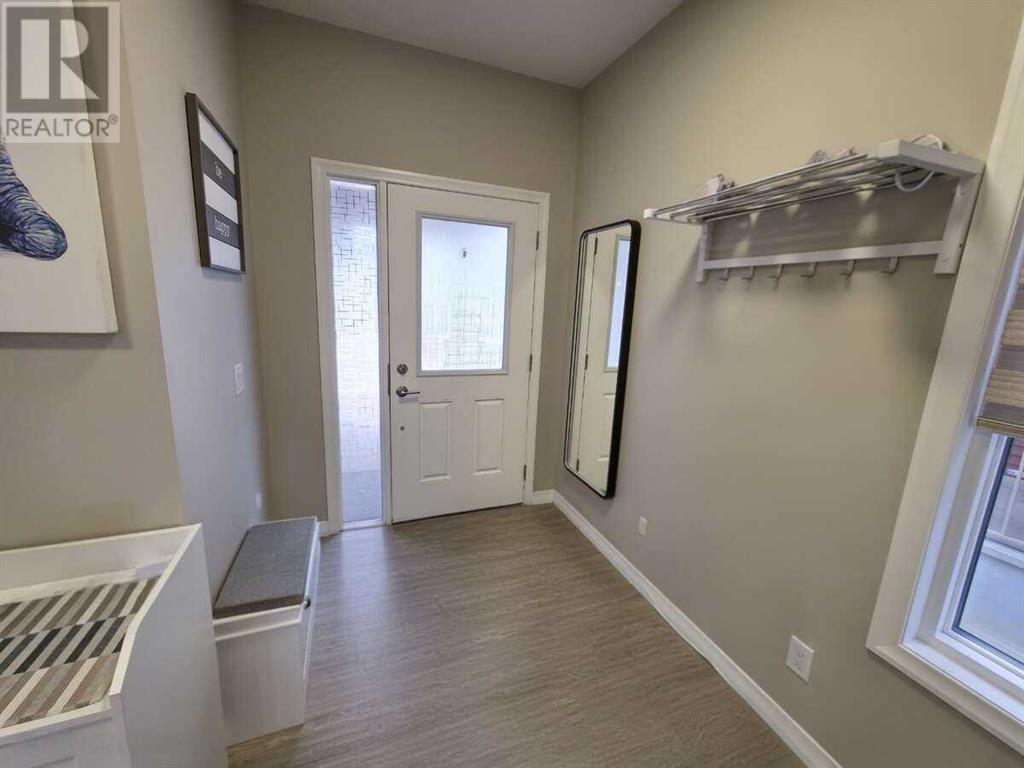 238 Kingfisher Crescent SE