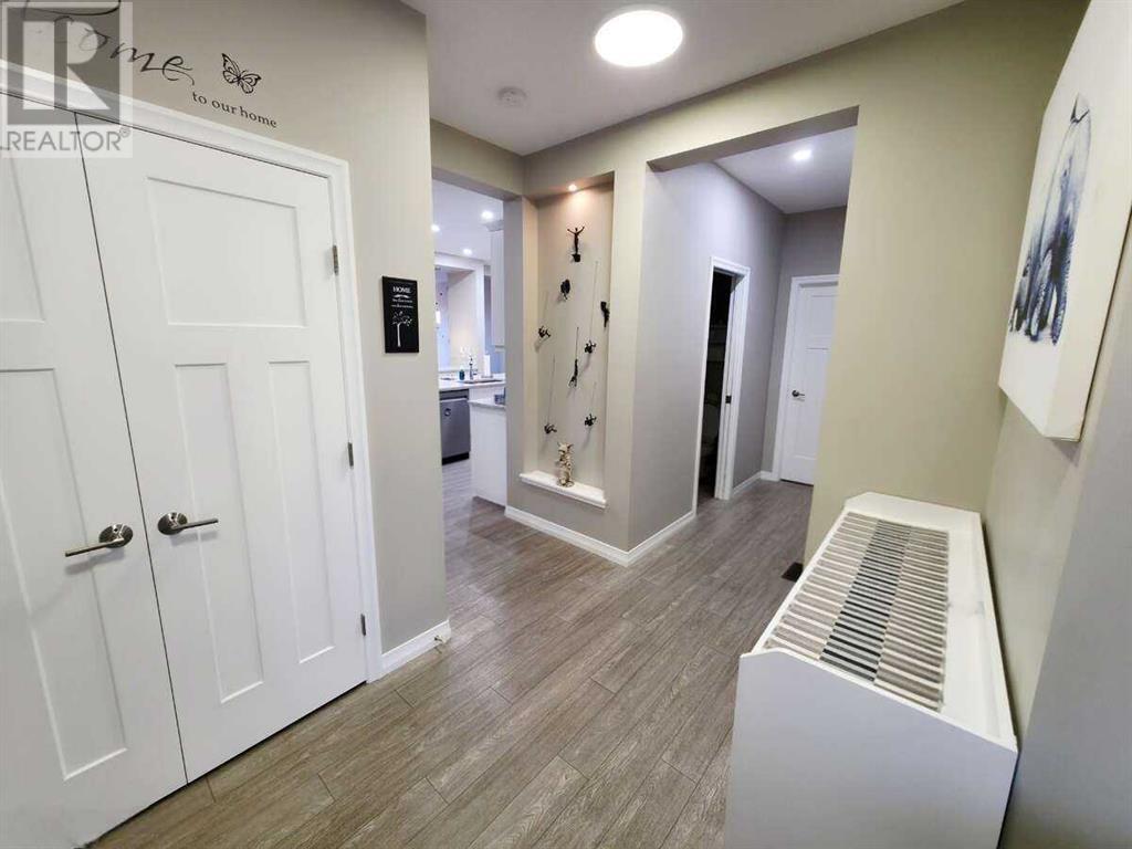 238 Kingfisher Crescent SE