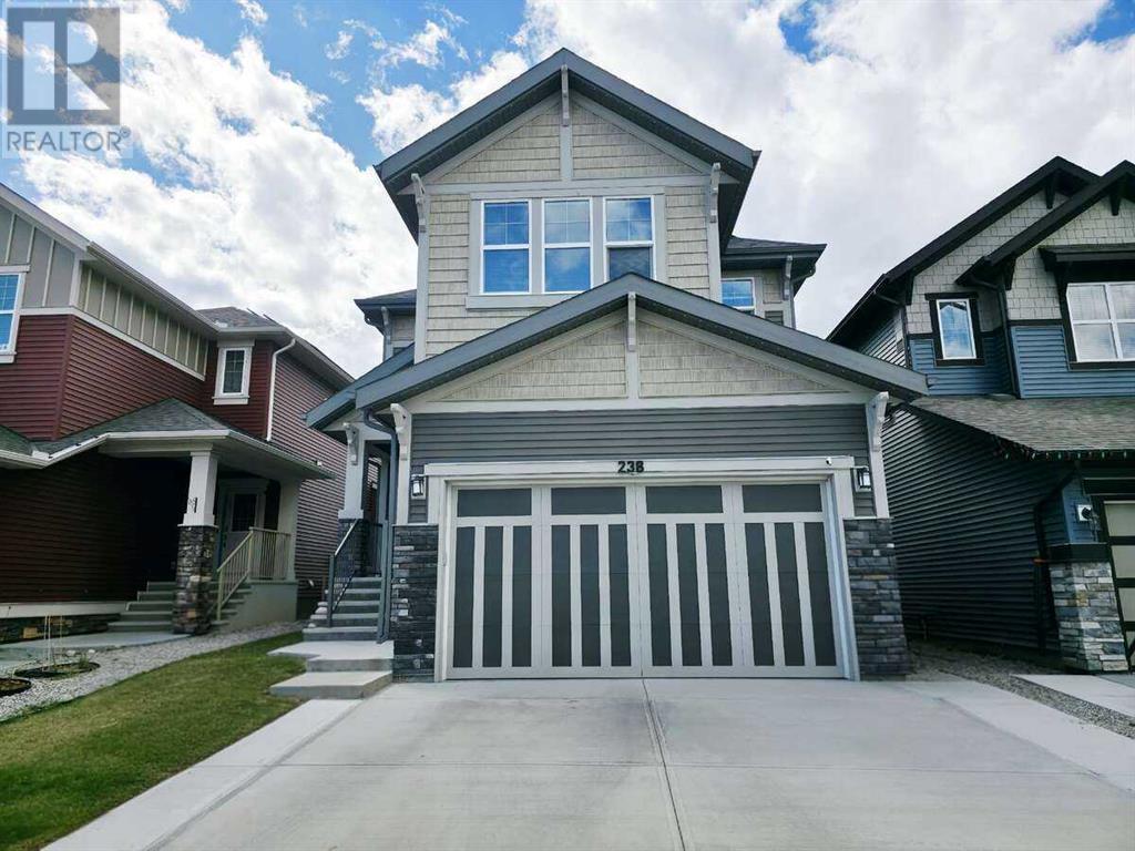 238 Kingfisher Crescent SE