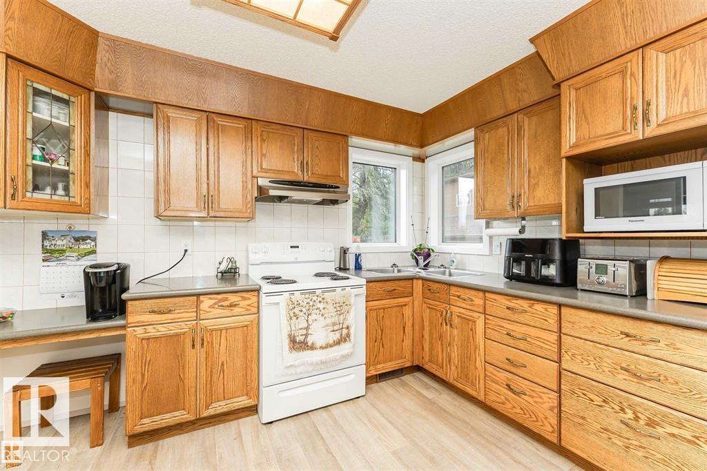 #153 57303 RGE ROAD 233