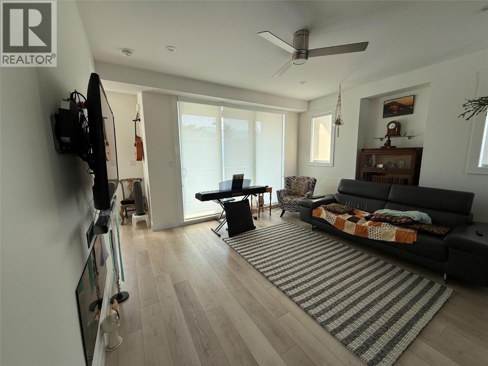 210 Scott Avenue Unit# 104