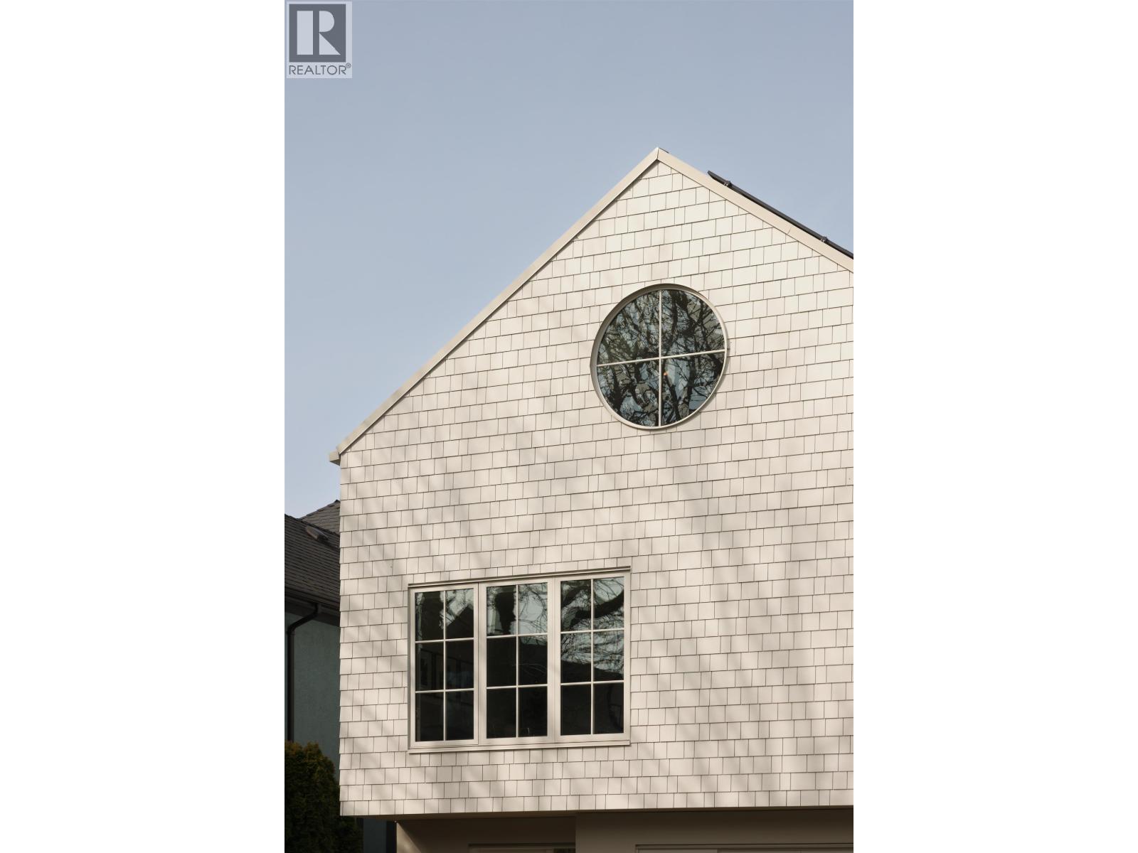 1 3449 W 22ND AVENUE