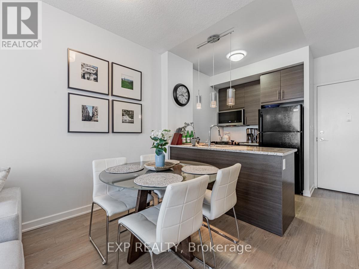 316 - 70 FOREST MANOR ROAD