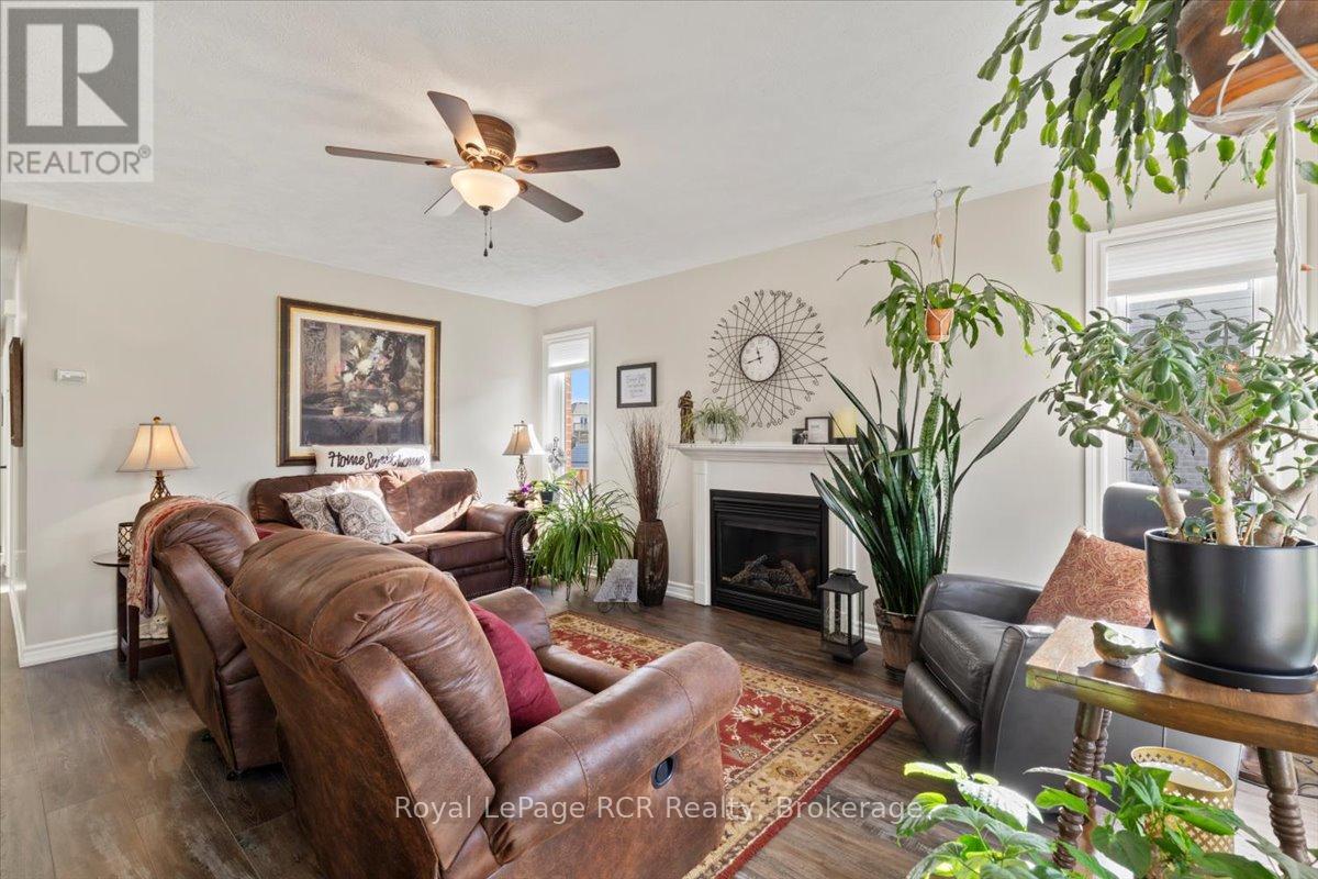 219 16TH AVENUE CRESCENT