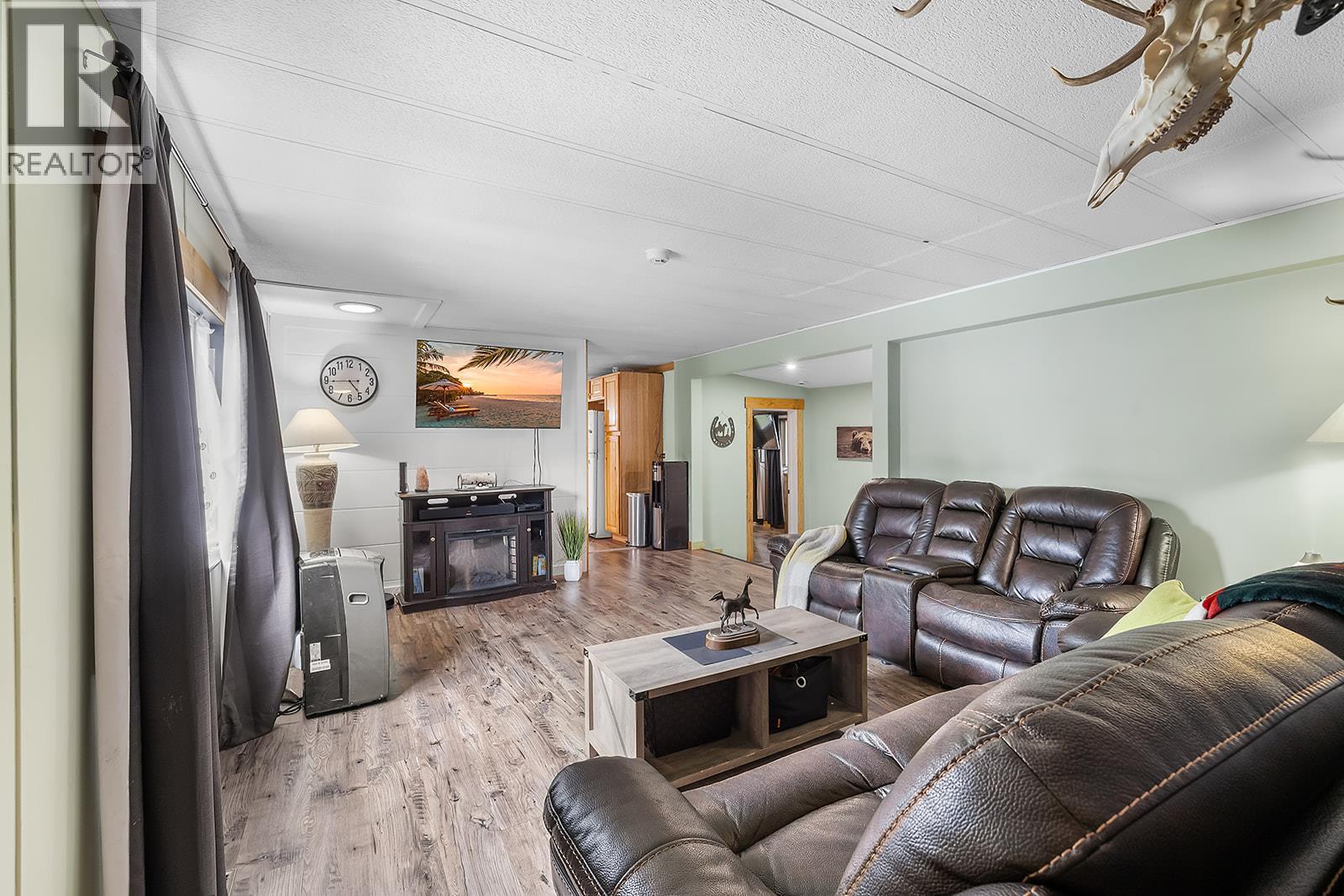 1077 Goat River South Road