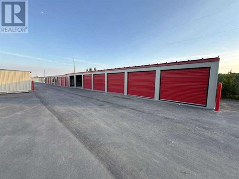 990 101 Street SW Calgary AB T3H3Z5