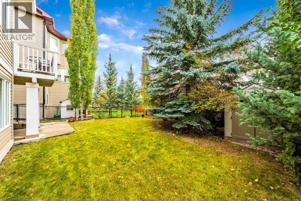 40 Cougar Ridge Heights SW