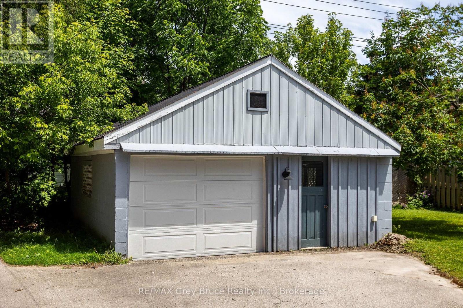 177 2ND AVENUE SW