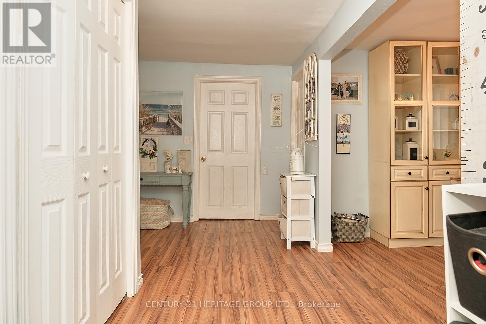 1945 PENETANGUISHENE ROAD