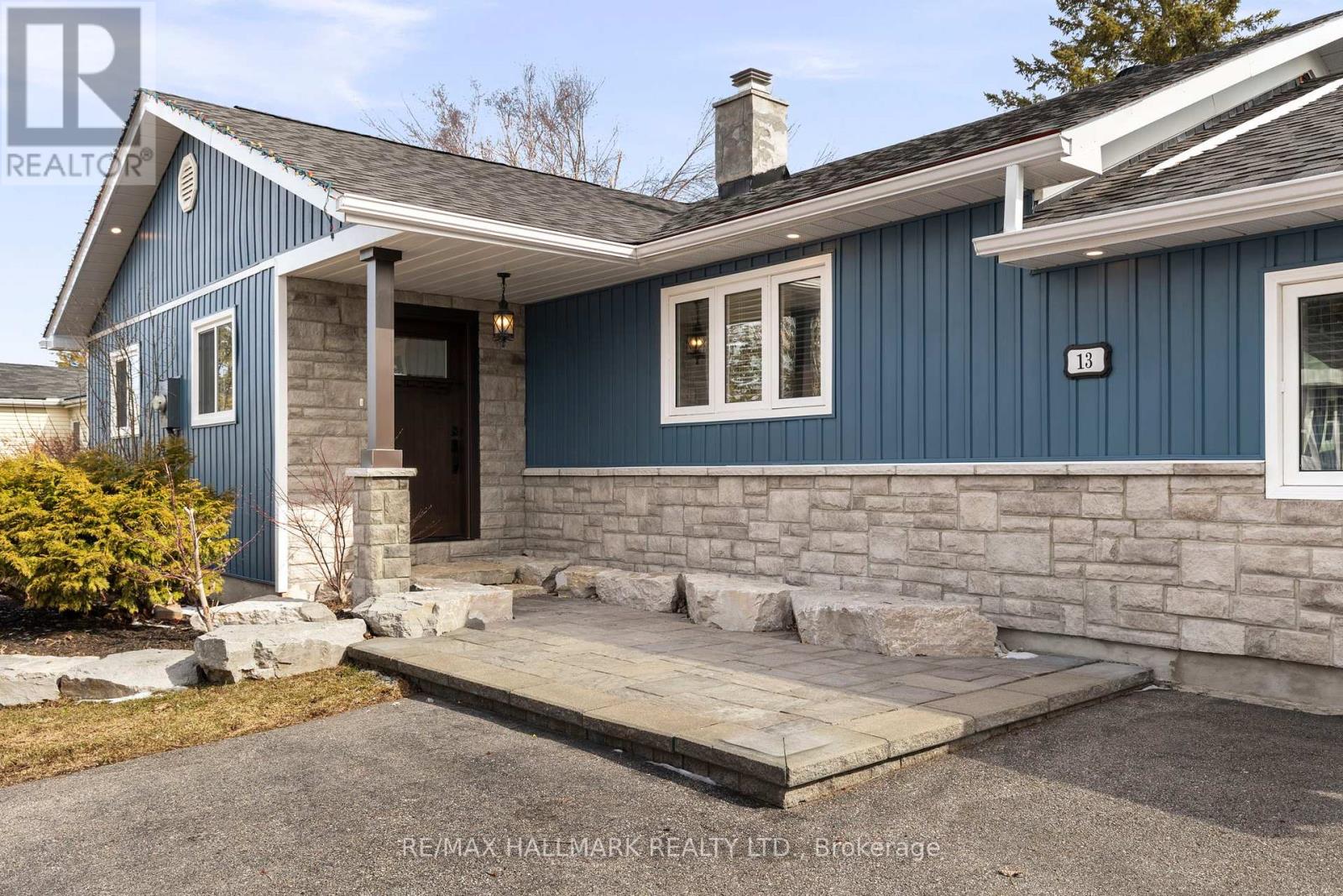 13 PINETREE COURT