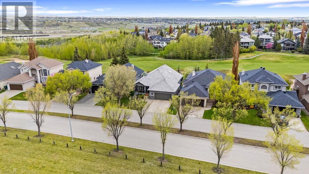 54 Valley Ridge Point NW