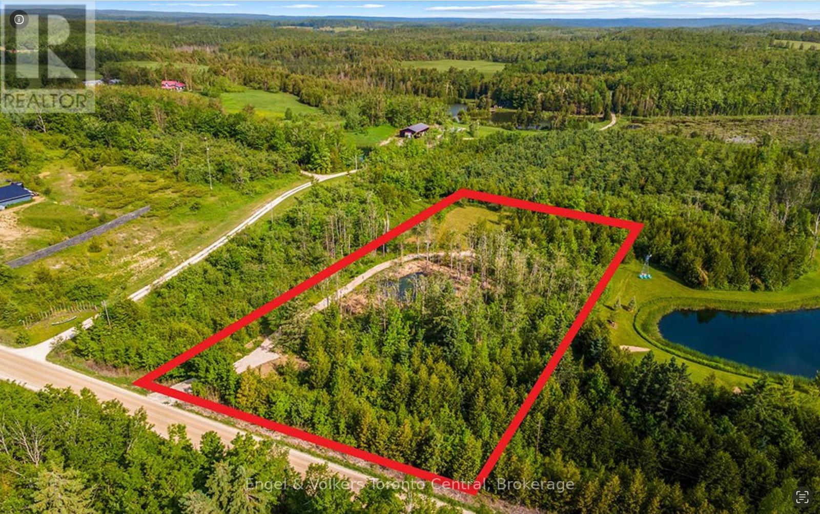 429571 8TH B CONCESSION