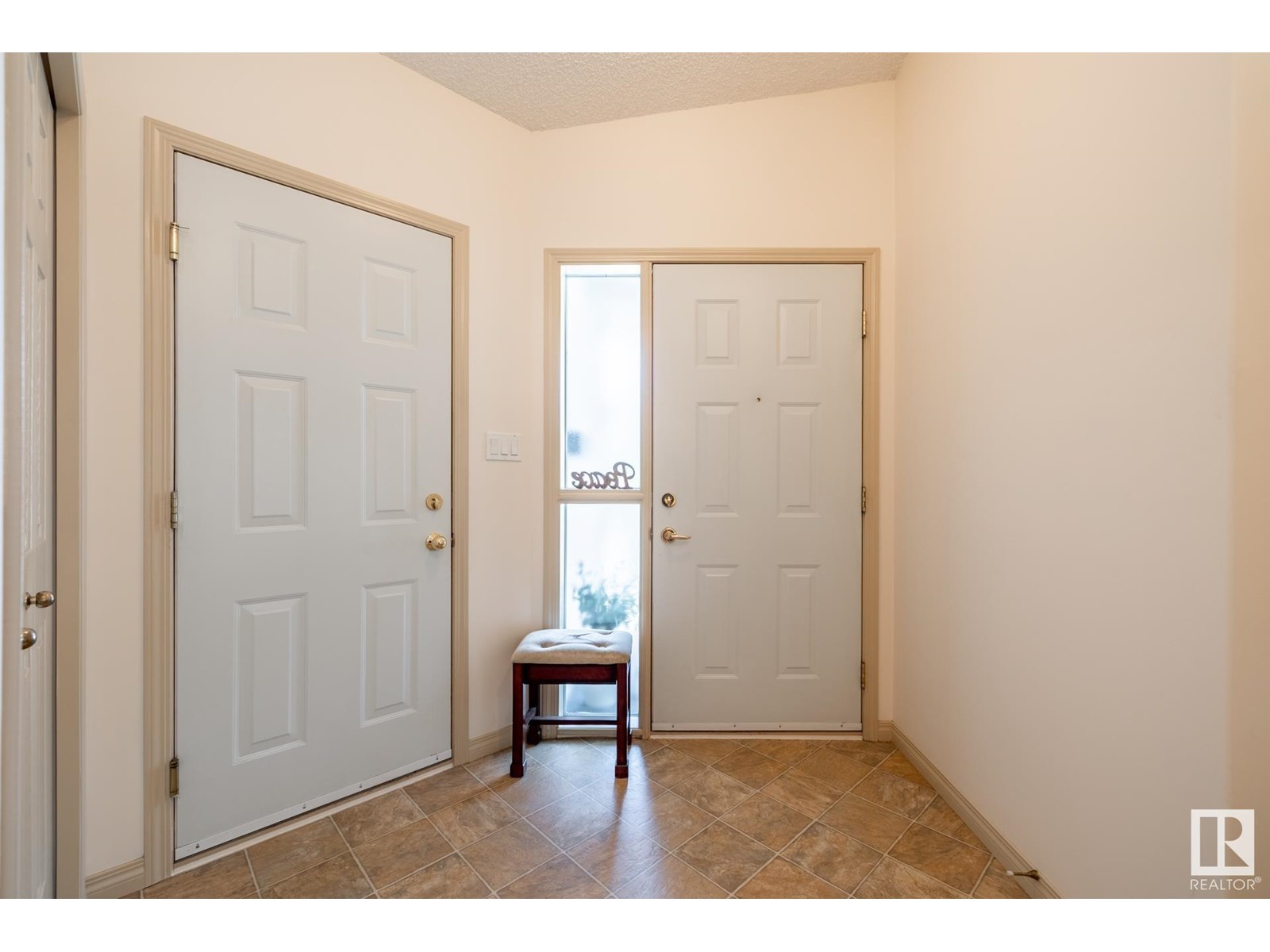 #25 330 GALBRAITH CL NW