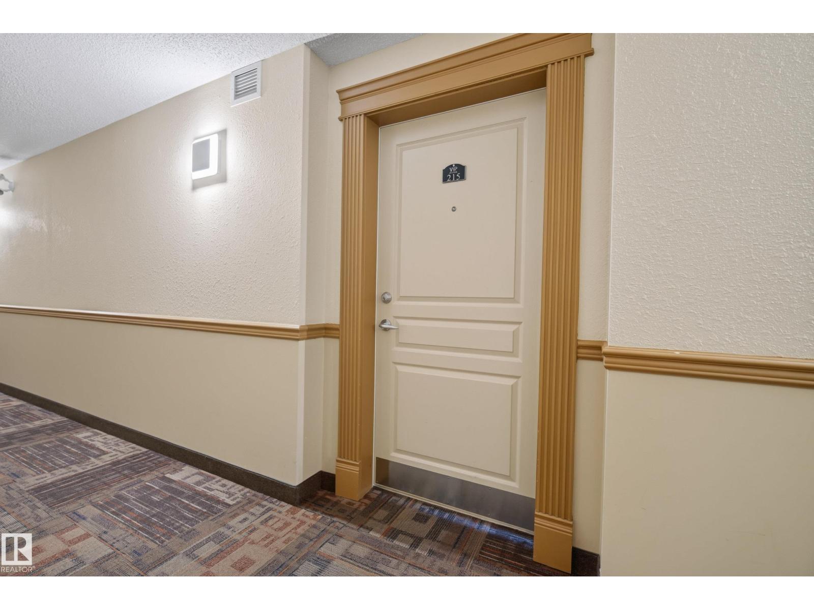 #215 2045 GRANTHAM CT NW