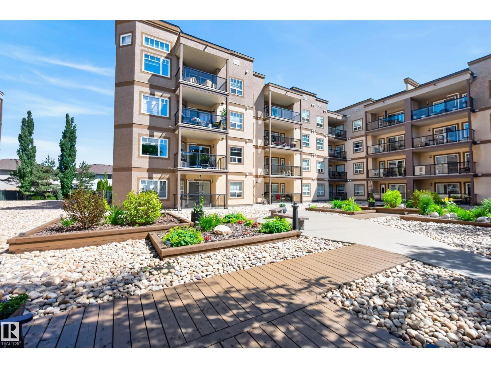 #215 2045 GRANTHAM CT NW