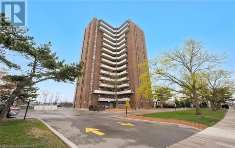 3025 QUEEN FREDERICA Drive Unit# 201 Mississauga ON L5R3E7