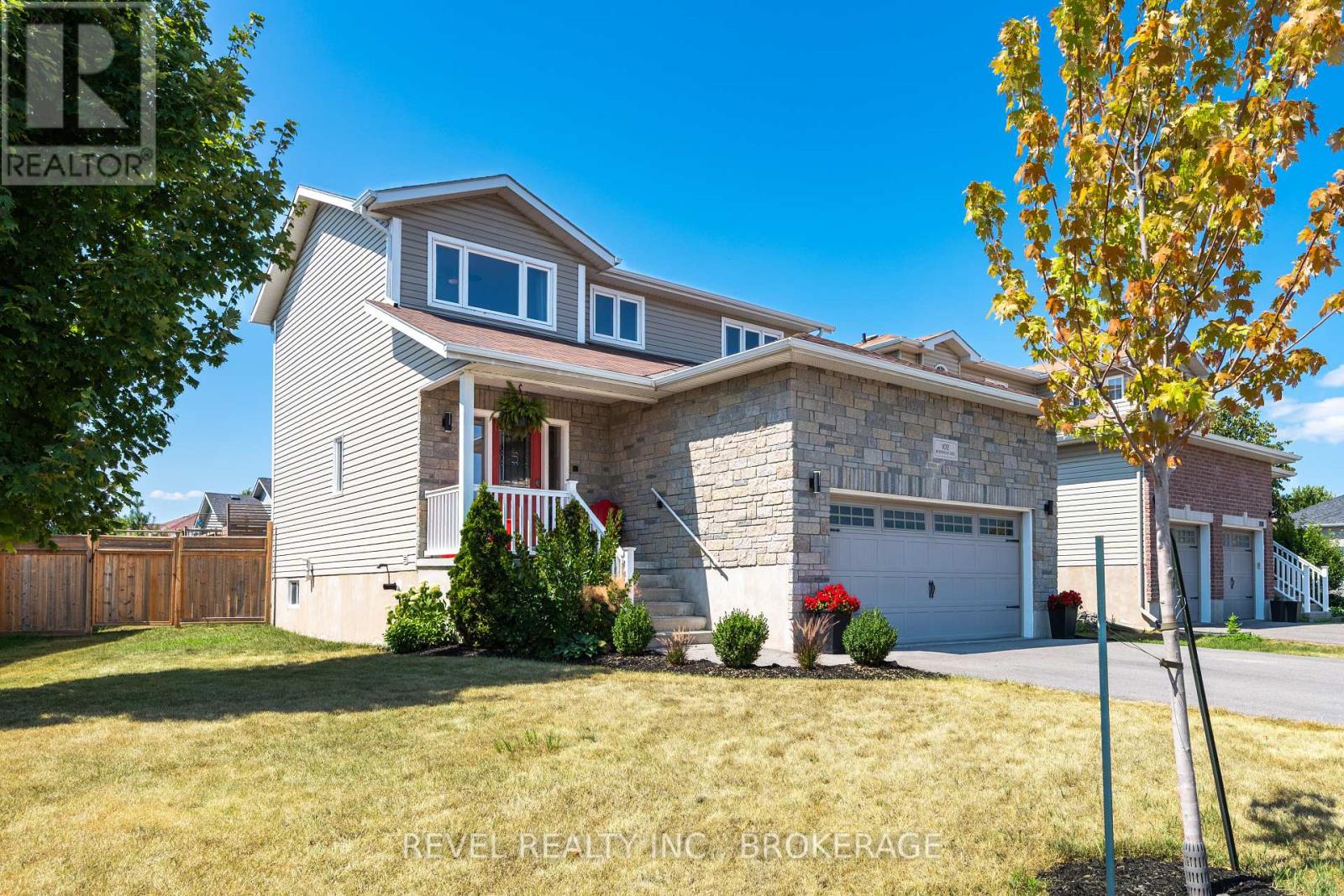 102 MCDONOUGH CRESCENT
