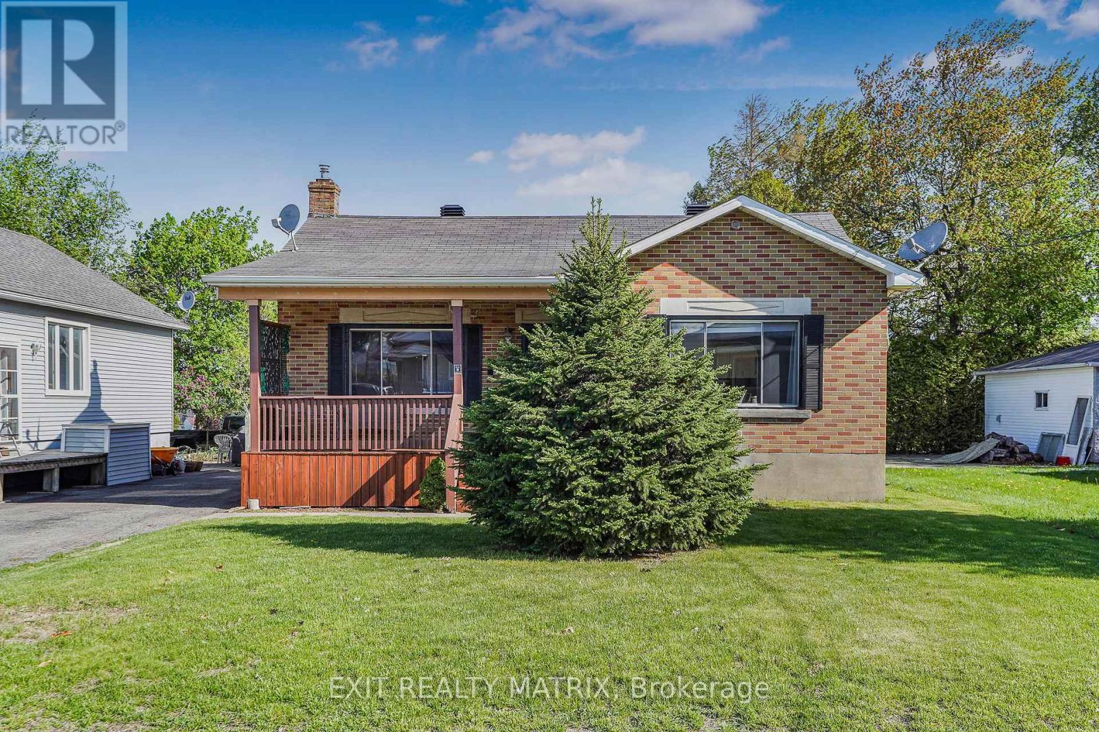 589 LAFLECHE ROAD - Photo 2