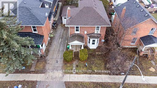 364 PARKHILL ROAD W