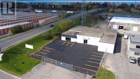 6 COMMUNITY Avenue Hamilton ON L8E2X9