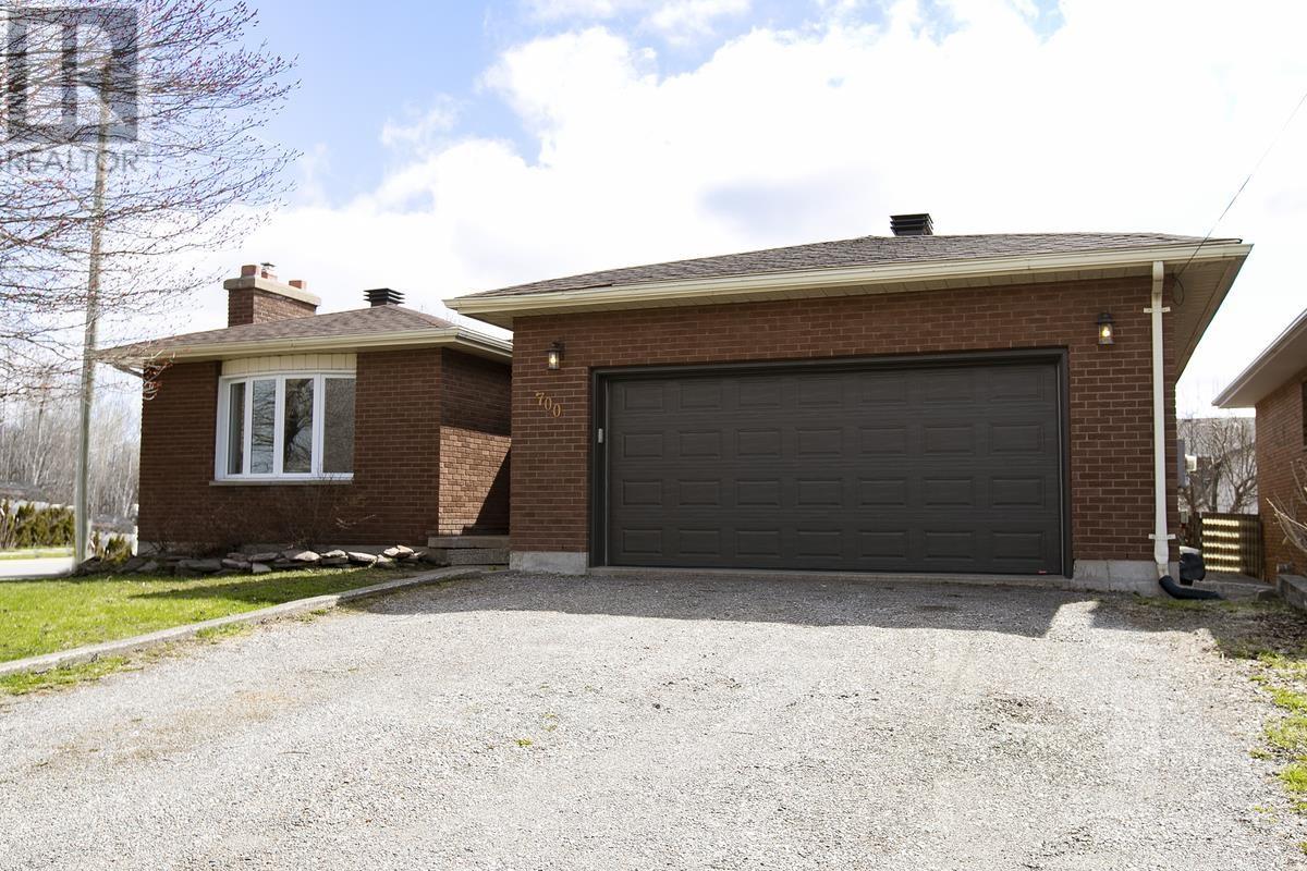 Homes for Sale Sault Ste. Marie 700 Cooper ST