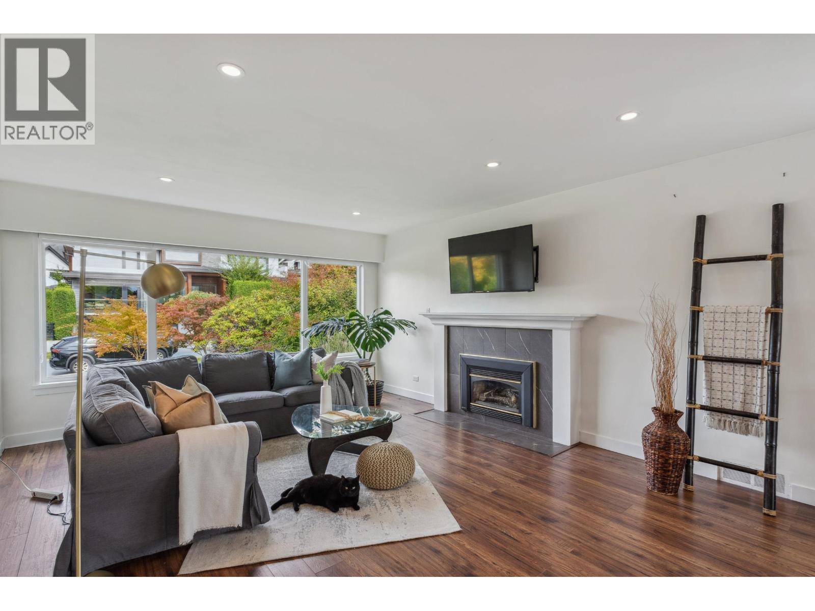 935 BEACONSFIELD ROAD