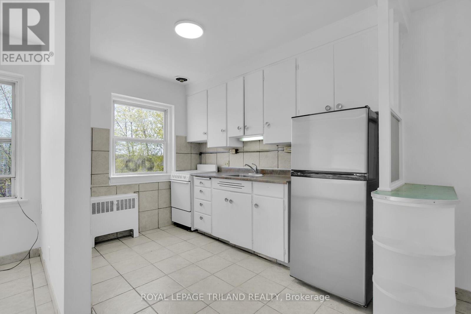 20 - 917 HAMILTON ROAD