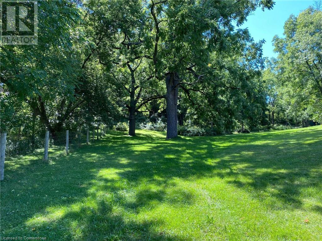 PT LT 3 EFFINGHAM Street