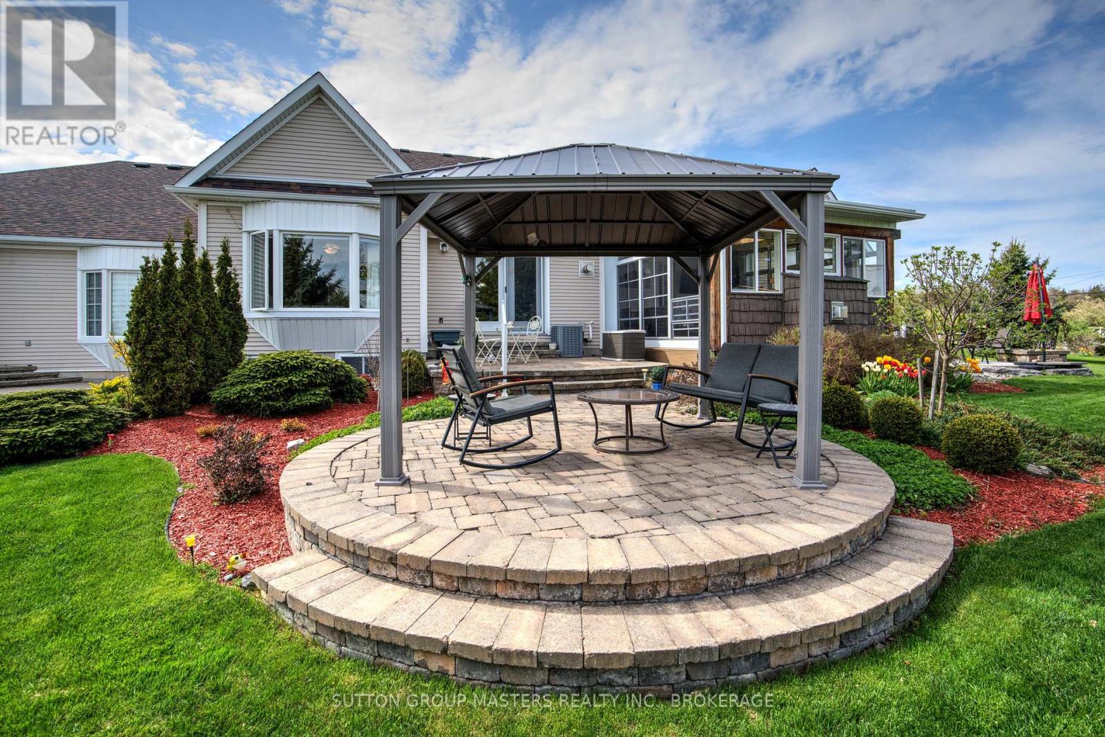 114 BRITANNIA CRESCENT