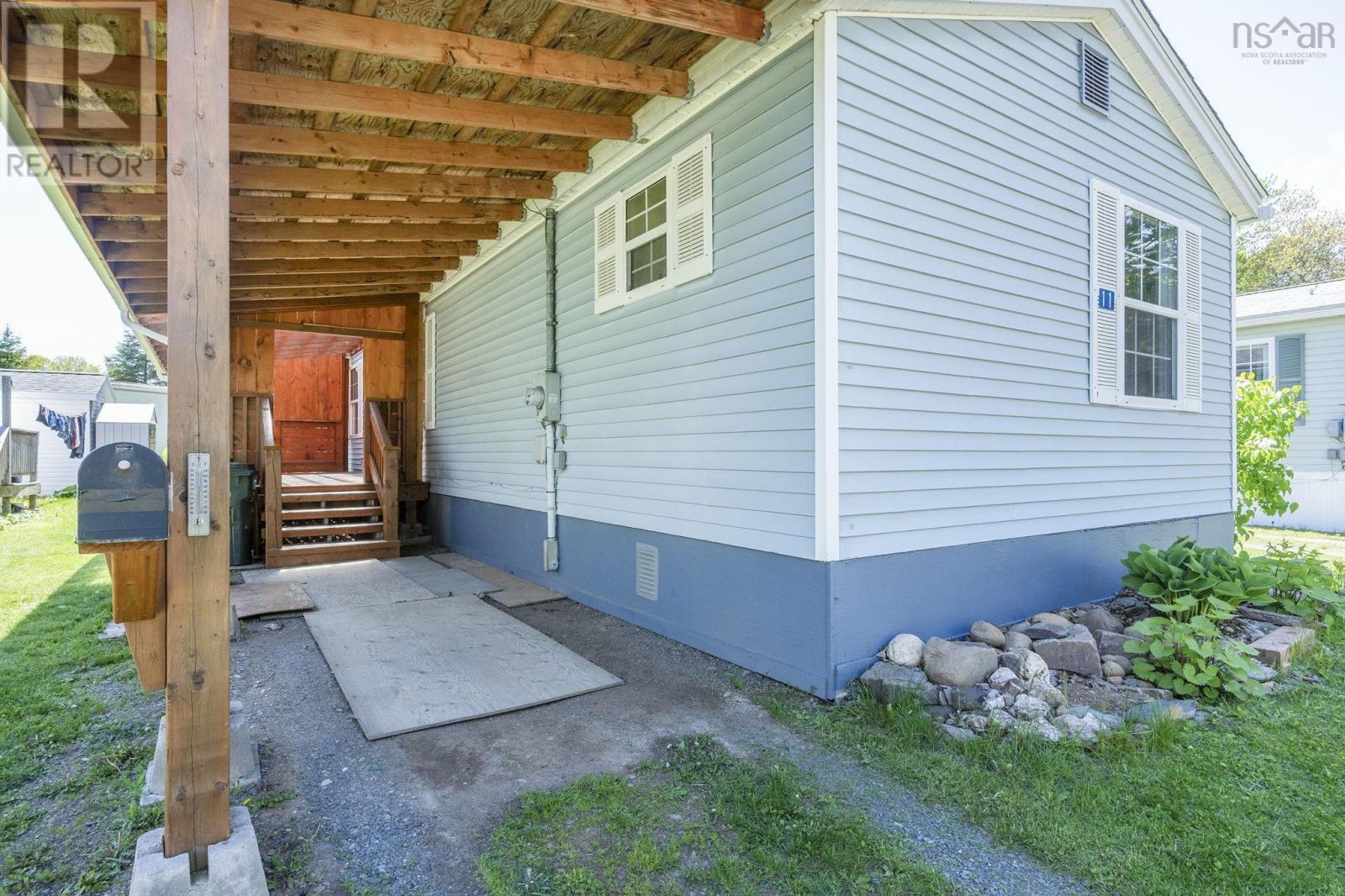 11 Olympic Avenue