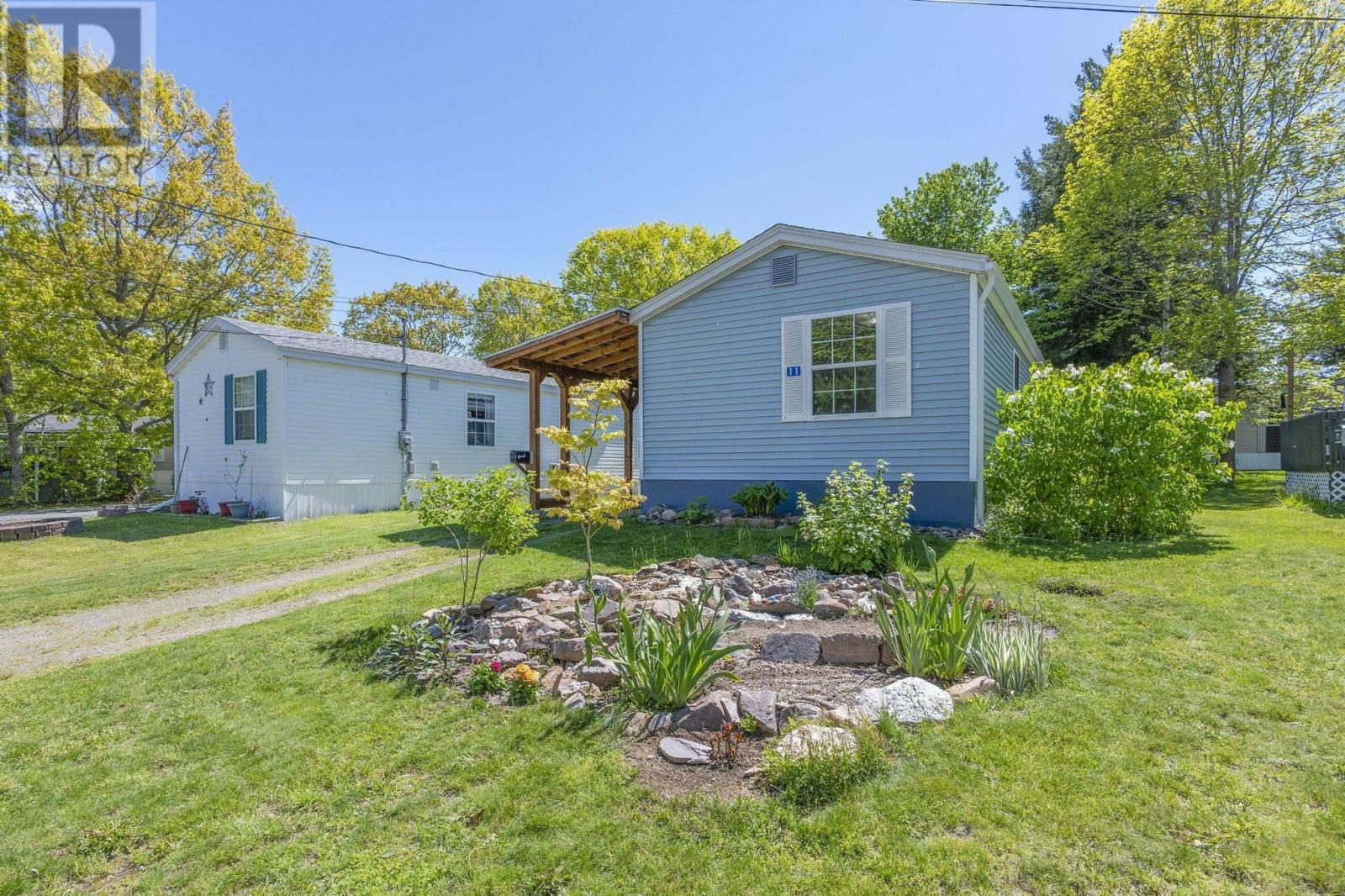 11 Olympic Avenue