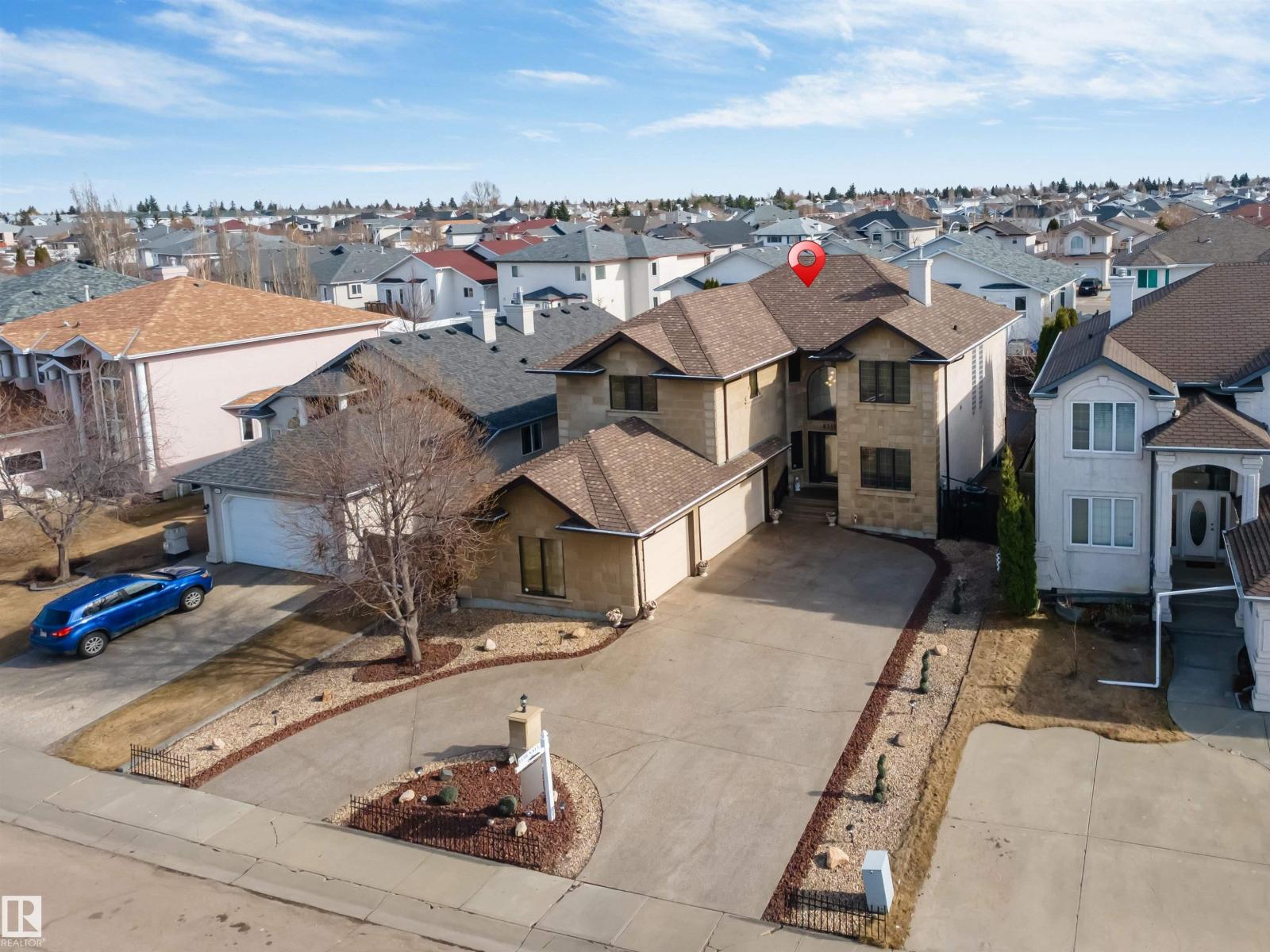 8715 160A AV NW NW