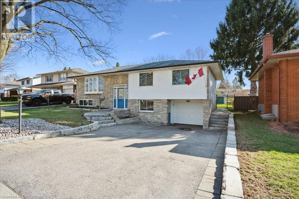 28 ELMHURST Crescent