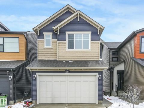 1143 PLUM LN SW Edmonton AB T6X3A6