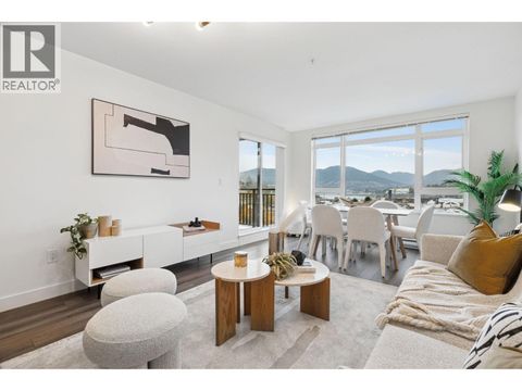 412 2525 CLARKE STREET Port Moody BC V3H0J3