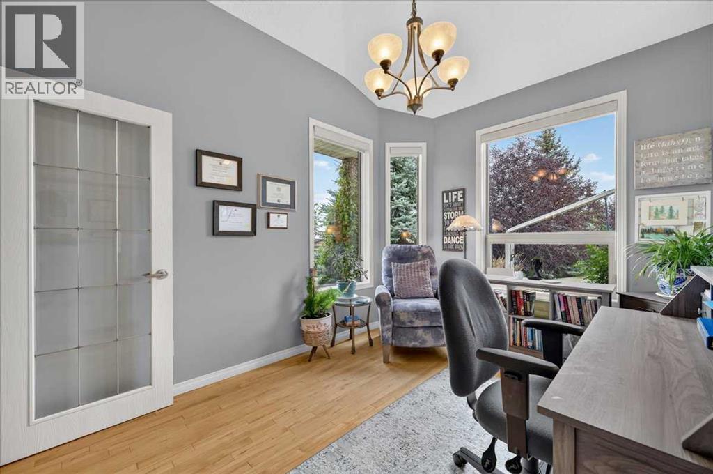 248 Springbank Villas SW