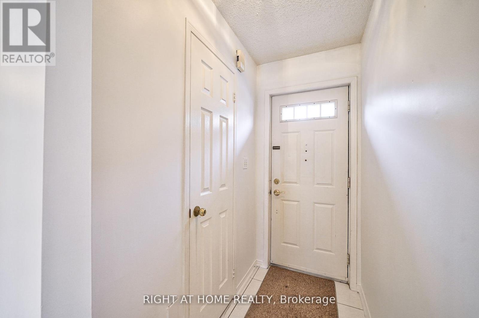 25 - 80 STRATHAVEN DRIVE