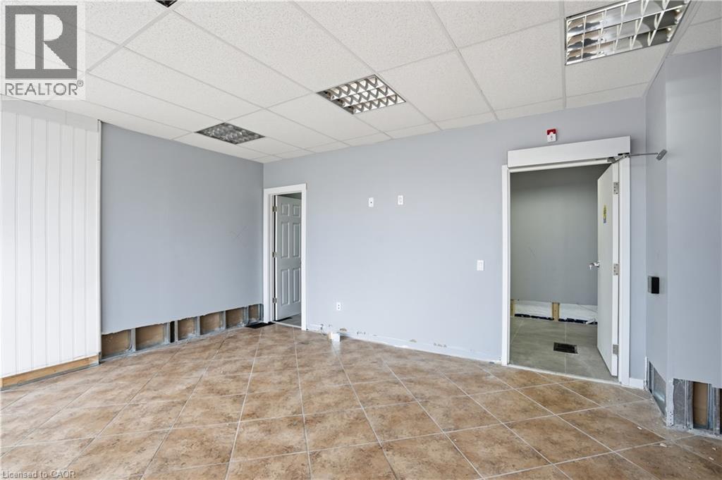 970 BARTON Street E Unit# 2