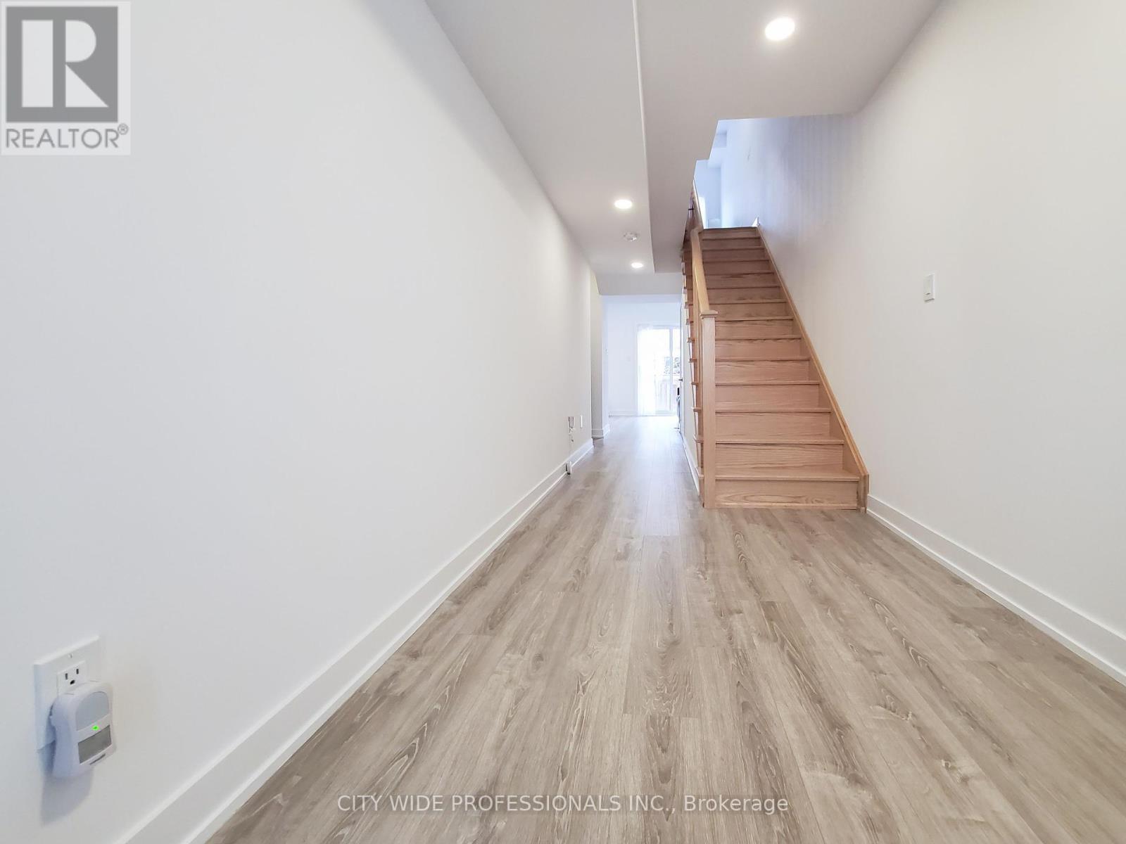 106 COVINGTON CRESCENT