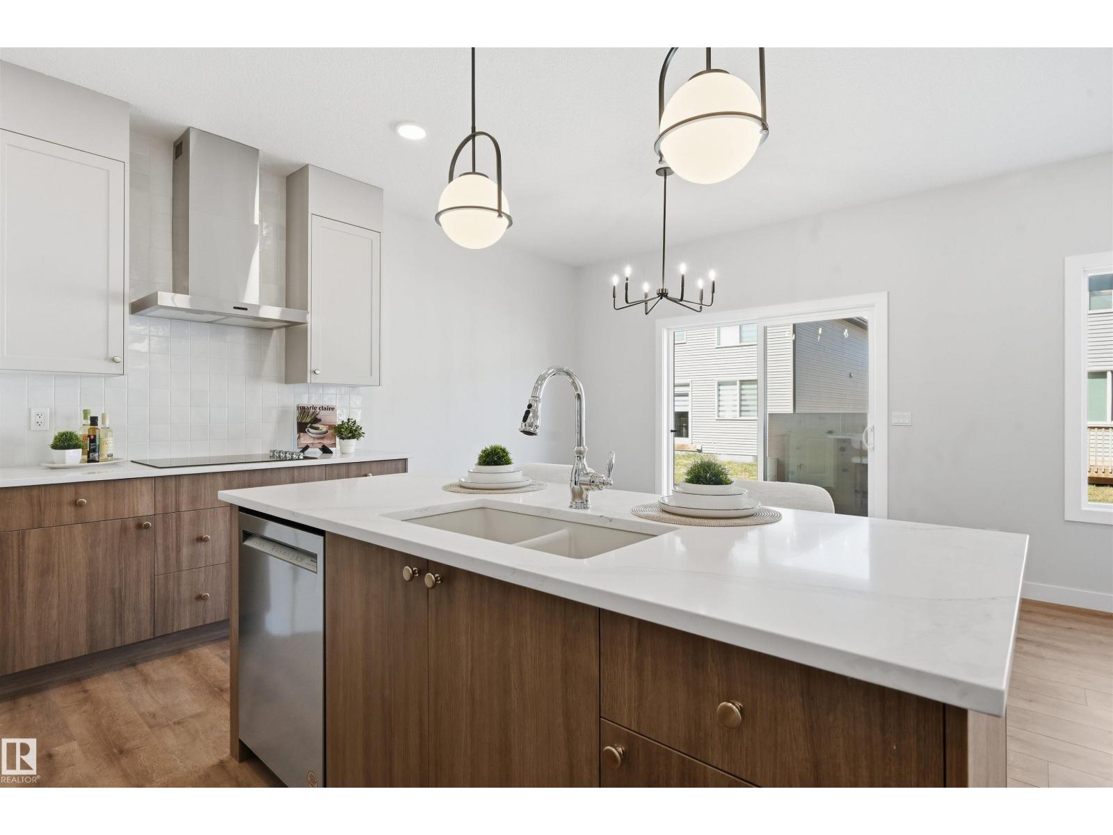 3024 DIXON LD SW