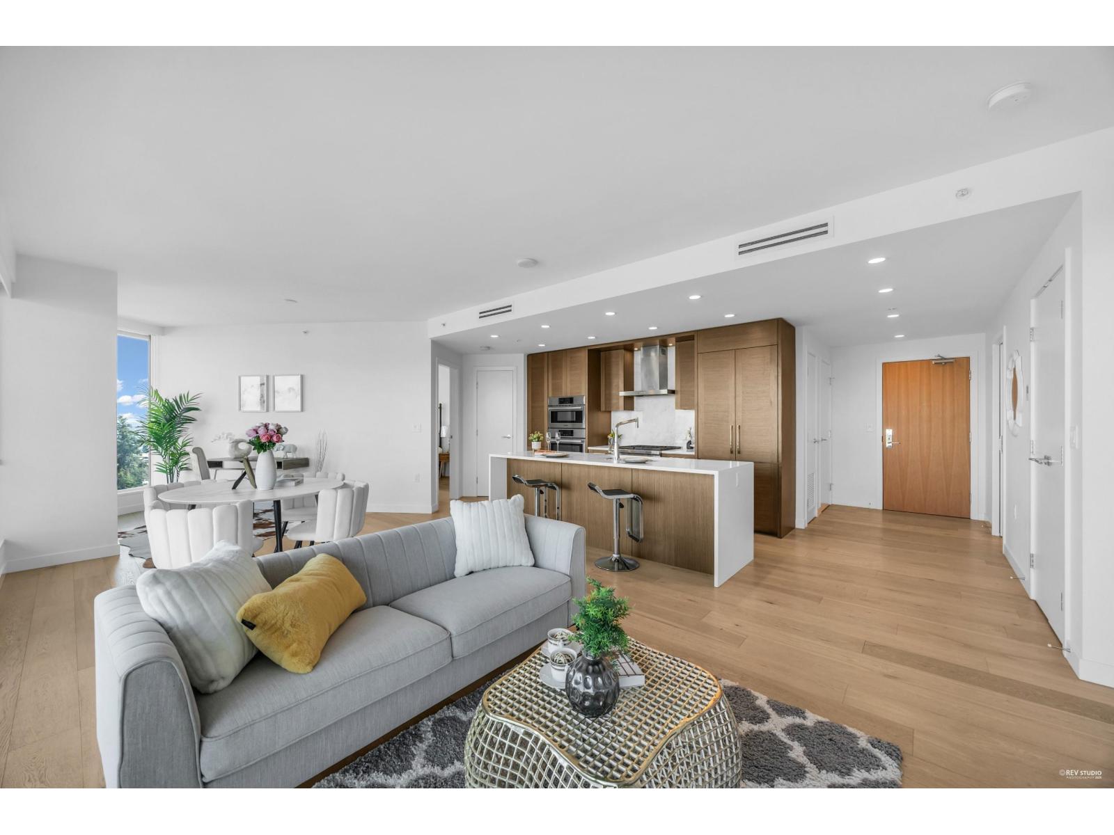 703 1439 GEORGE STREET