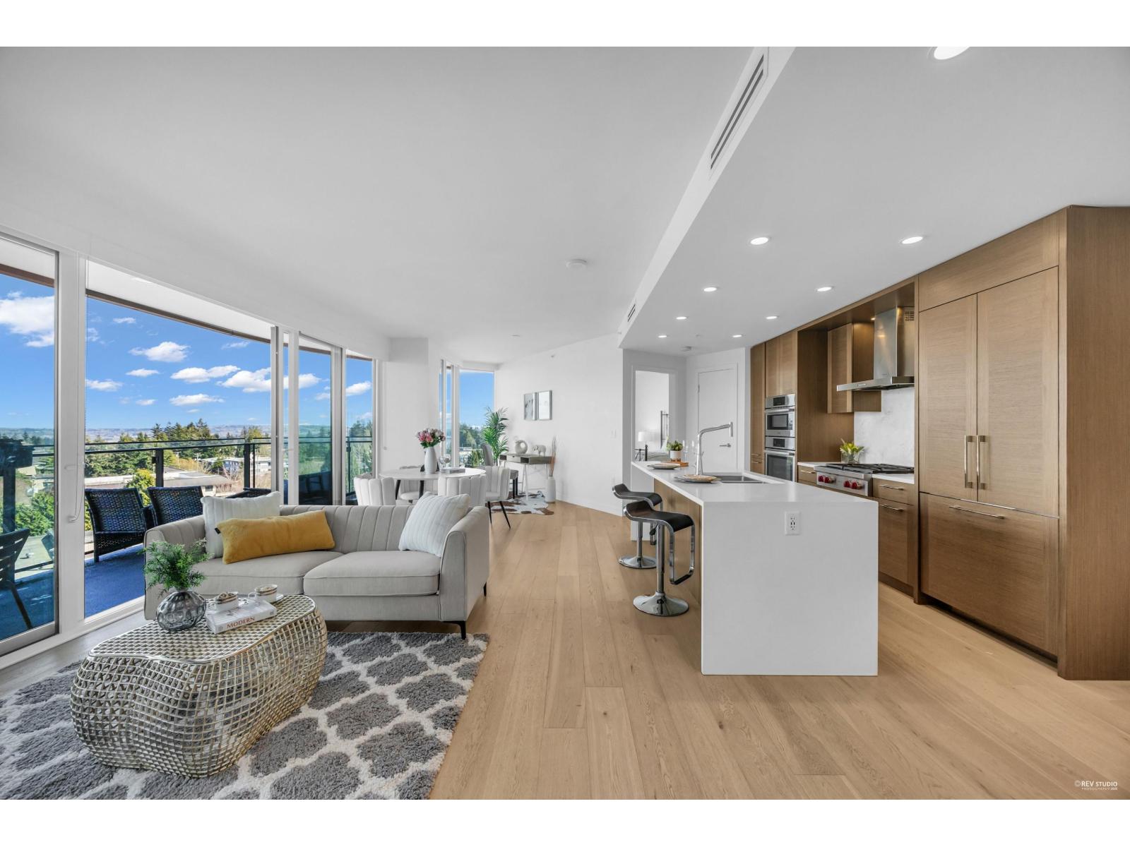 703 1439 GEORGE STREET