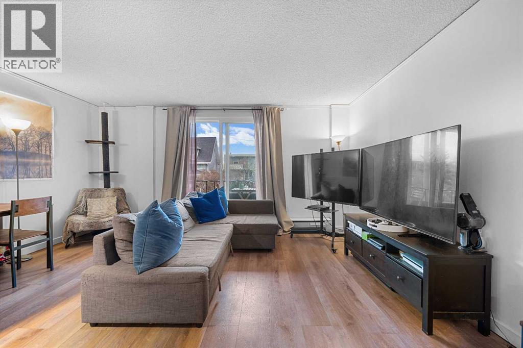 202, 2111 14 Street SW