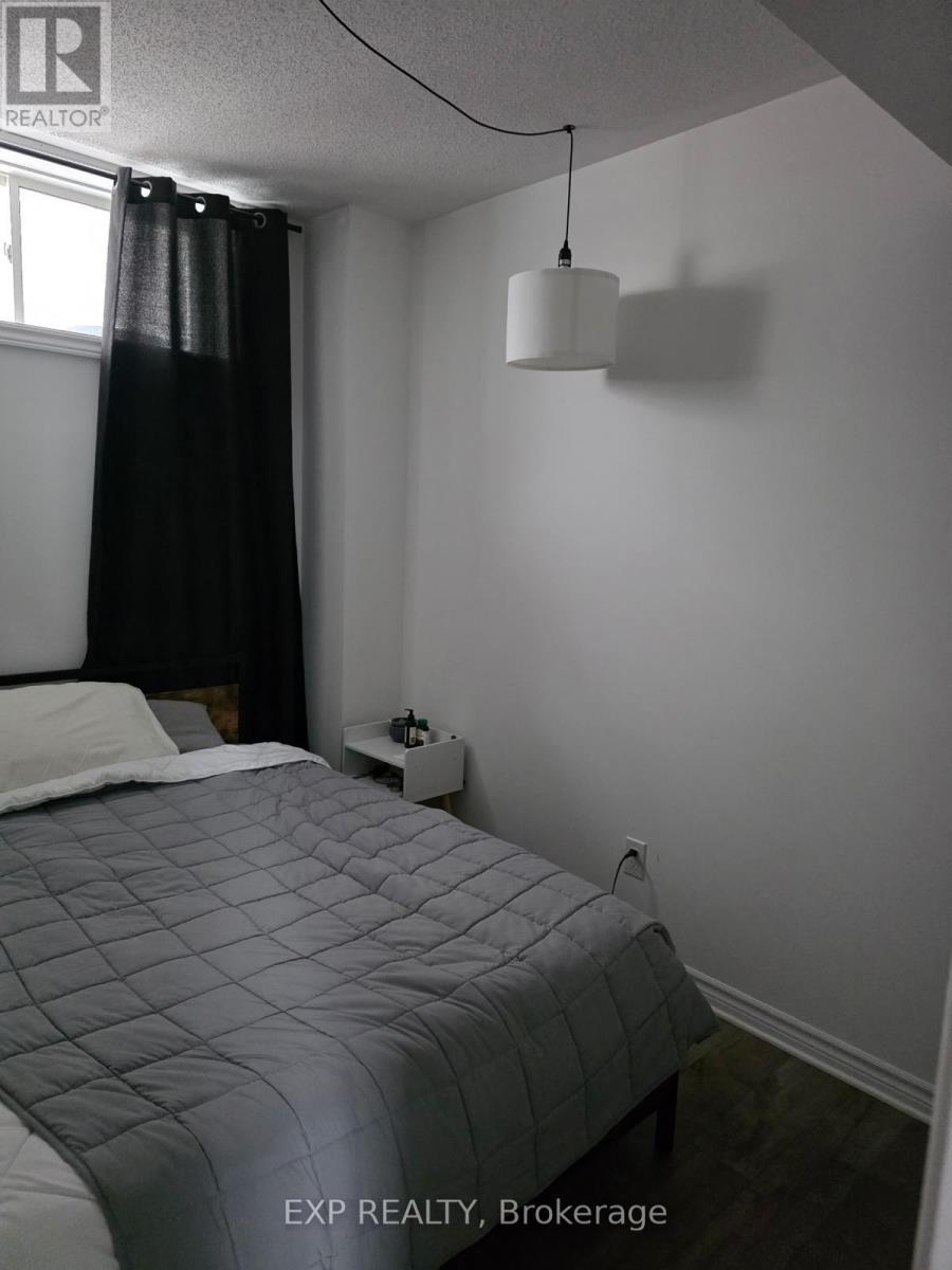 B - 159 MINIKAN STREET