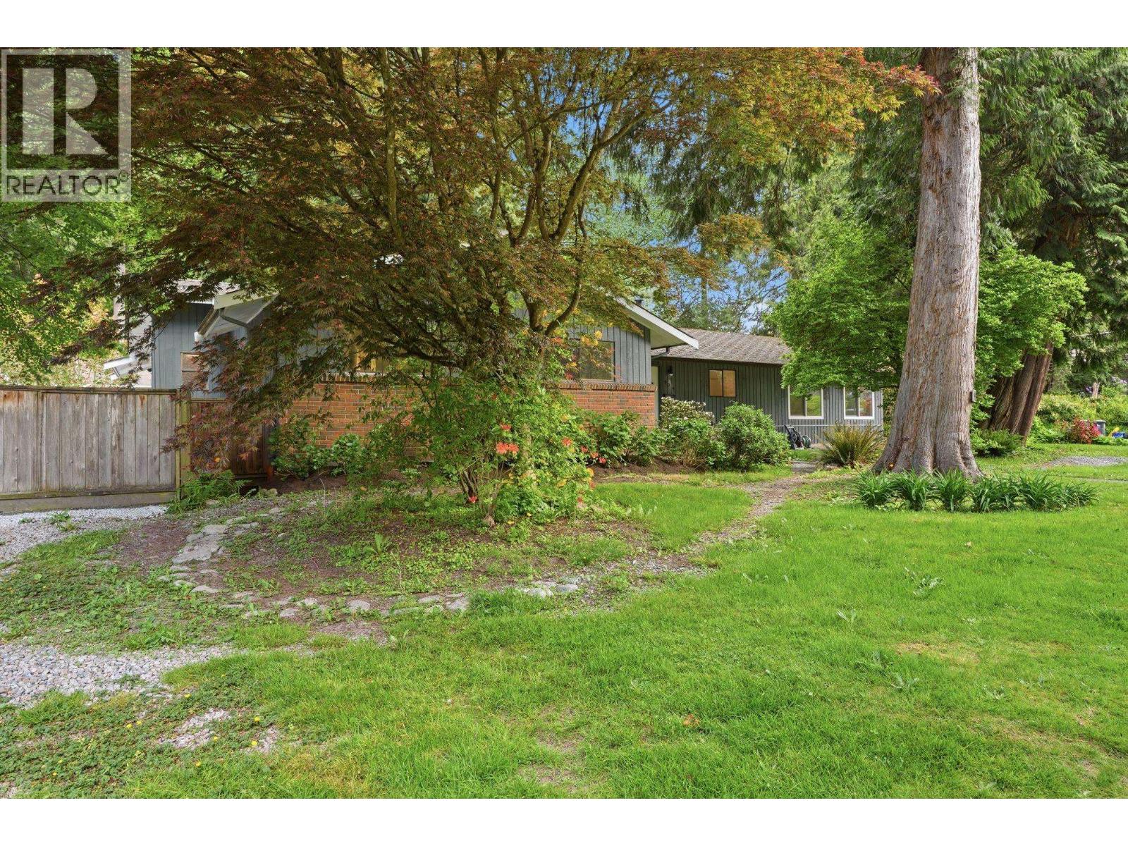909 SEYMOUR BOULEVARD
