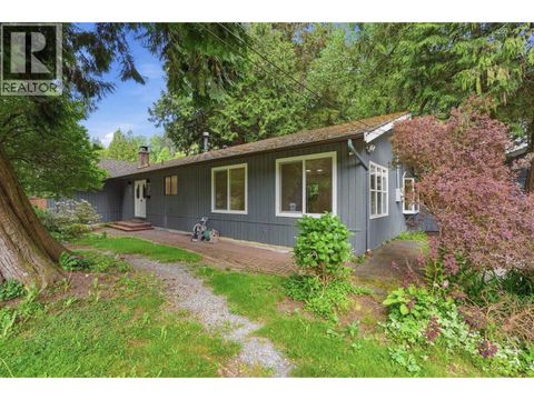 909 SEYMOUR BOULEVARD North Vancouver BC V7J2J7