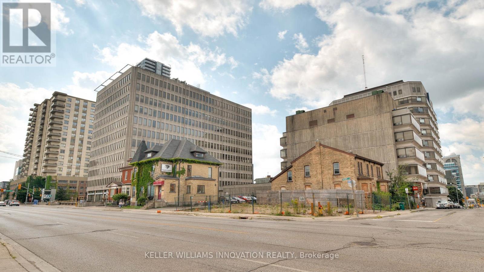 21 WEBER STREET W