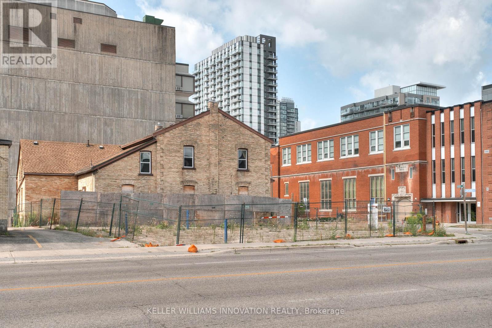 21 WEBER STREET W