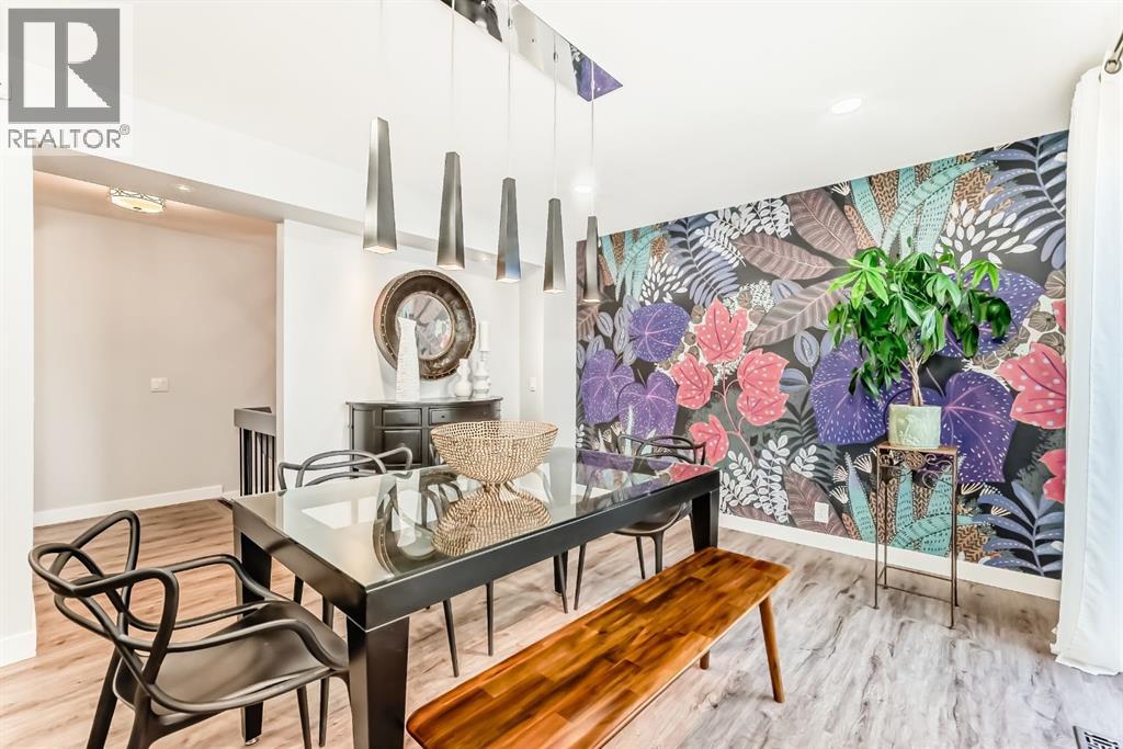 22 Coach Manor Terrace SW